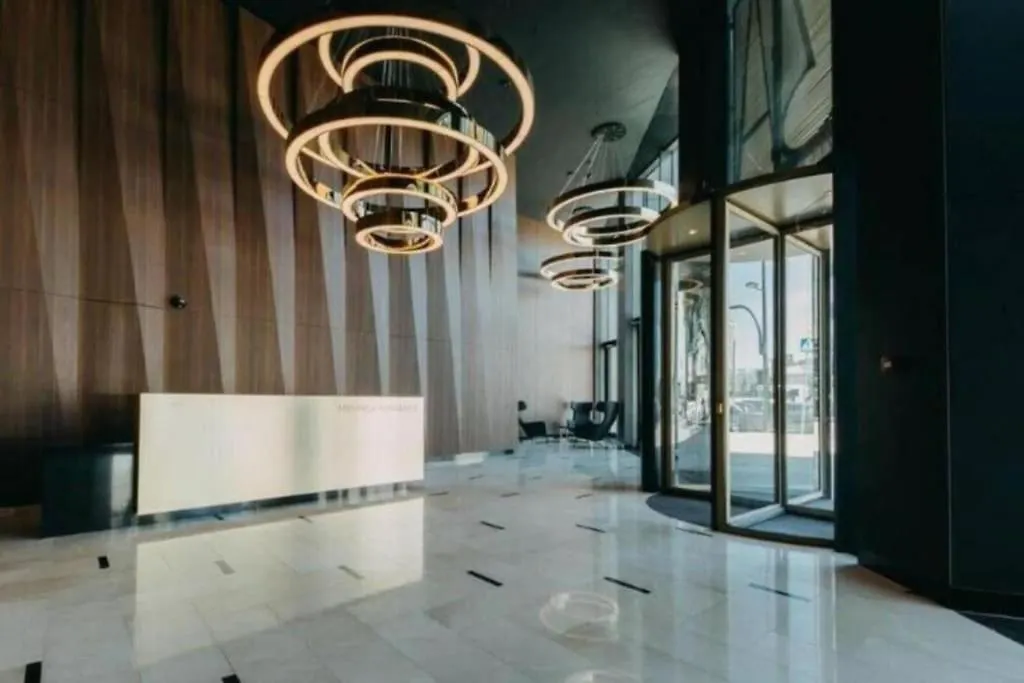 Urban Chic - Mennica Residence - One Bedroom Apartment -Citycenter&306 Warsaw